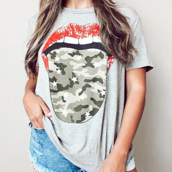 ❤️‍🔥Gray Camouflage Tongue Lip Graphic Short Sleeve T-Shirt❤️‍🔥Brand New❤️‍🔥 - Picture 2 of 5